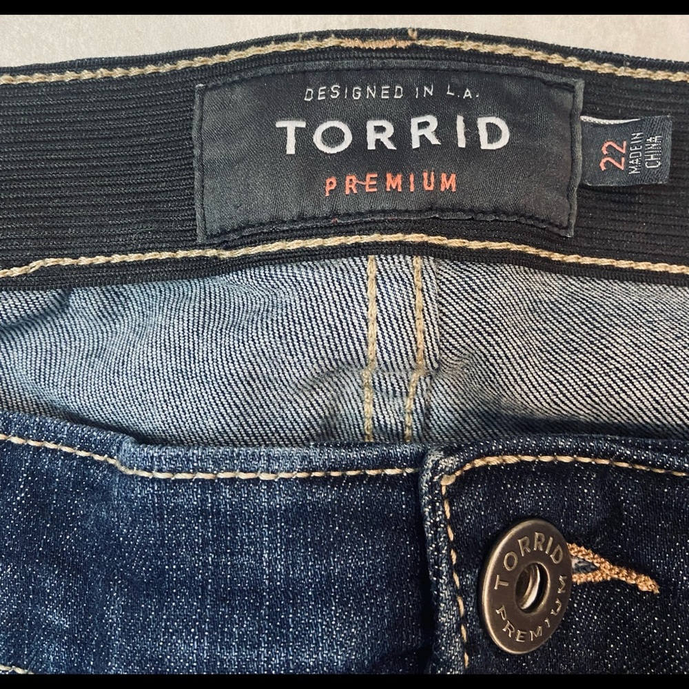 Torrid- 22R Sky High Skinny Jeans- PREMIUM Stretch